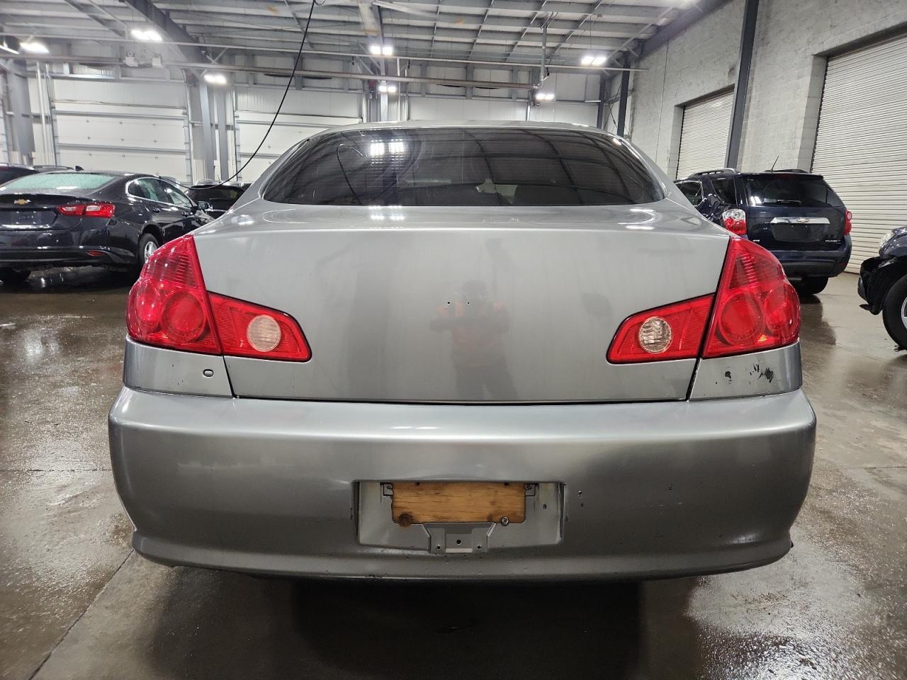 2005 Infiniti G35 - Image 6