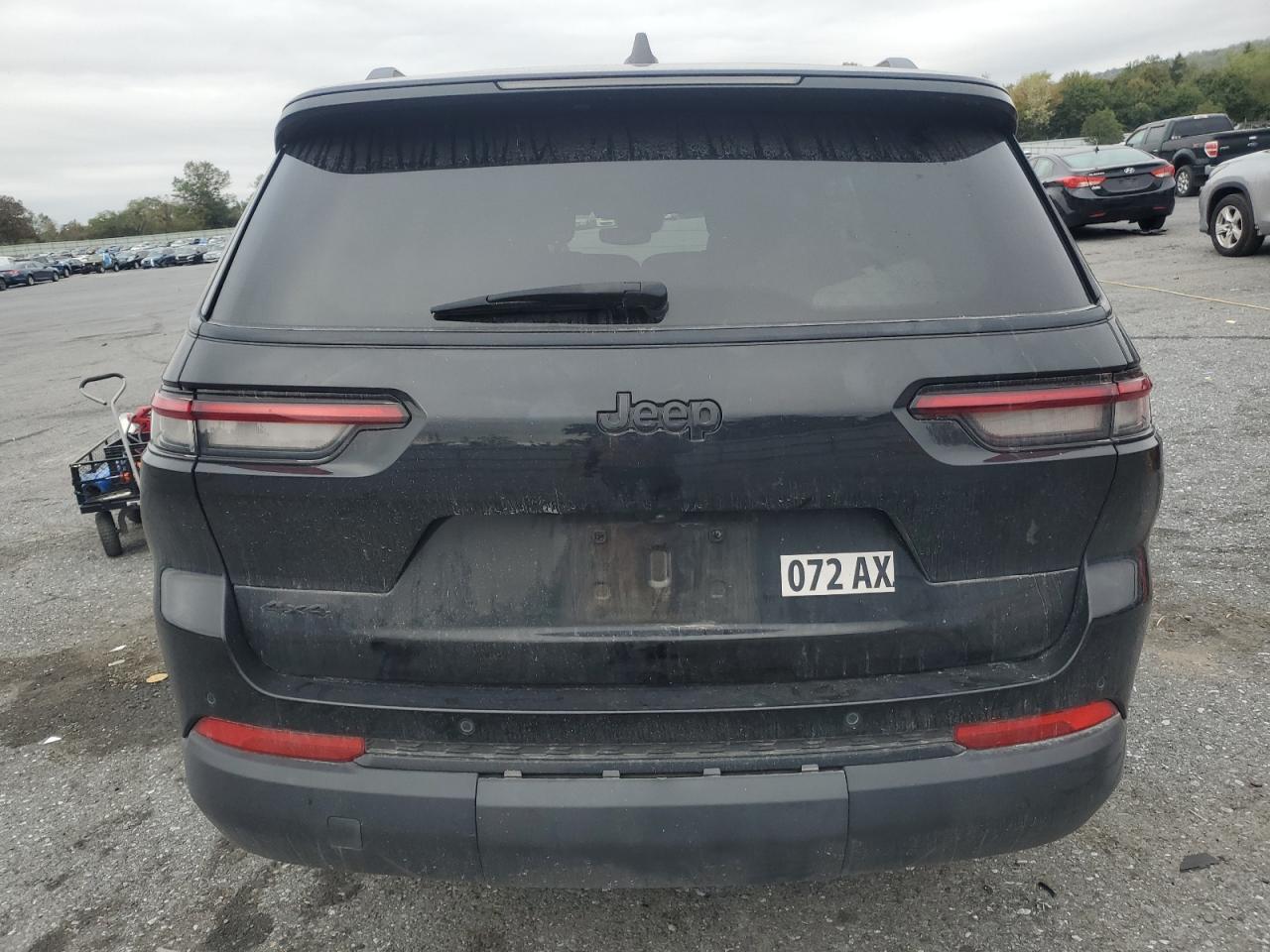 2024 Jeep Grand Cherokee L Laredo - Image 6