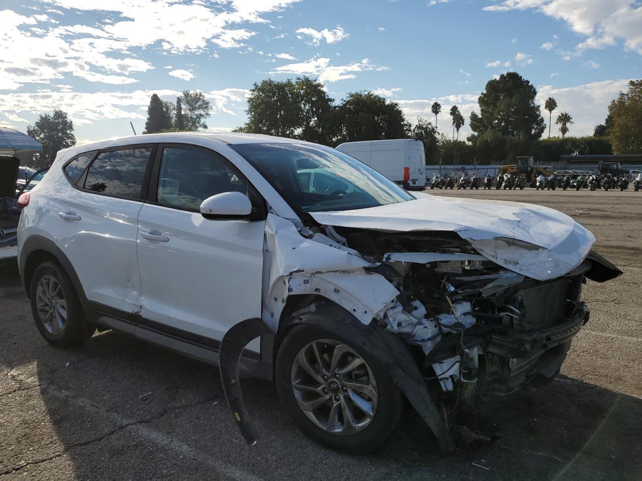 2017 Hyundai Tucson Se - Фото 4