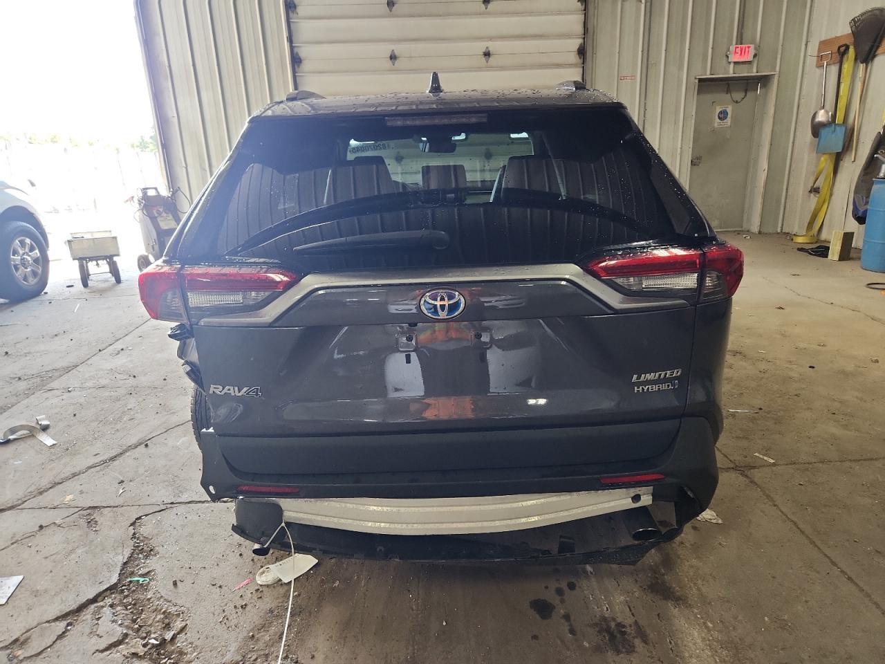 2022 Toyota Rav4 Limited - Фото 6