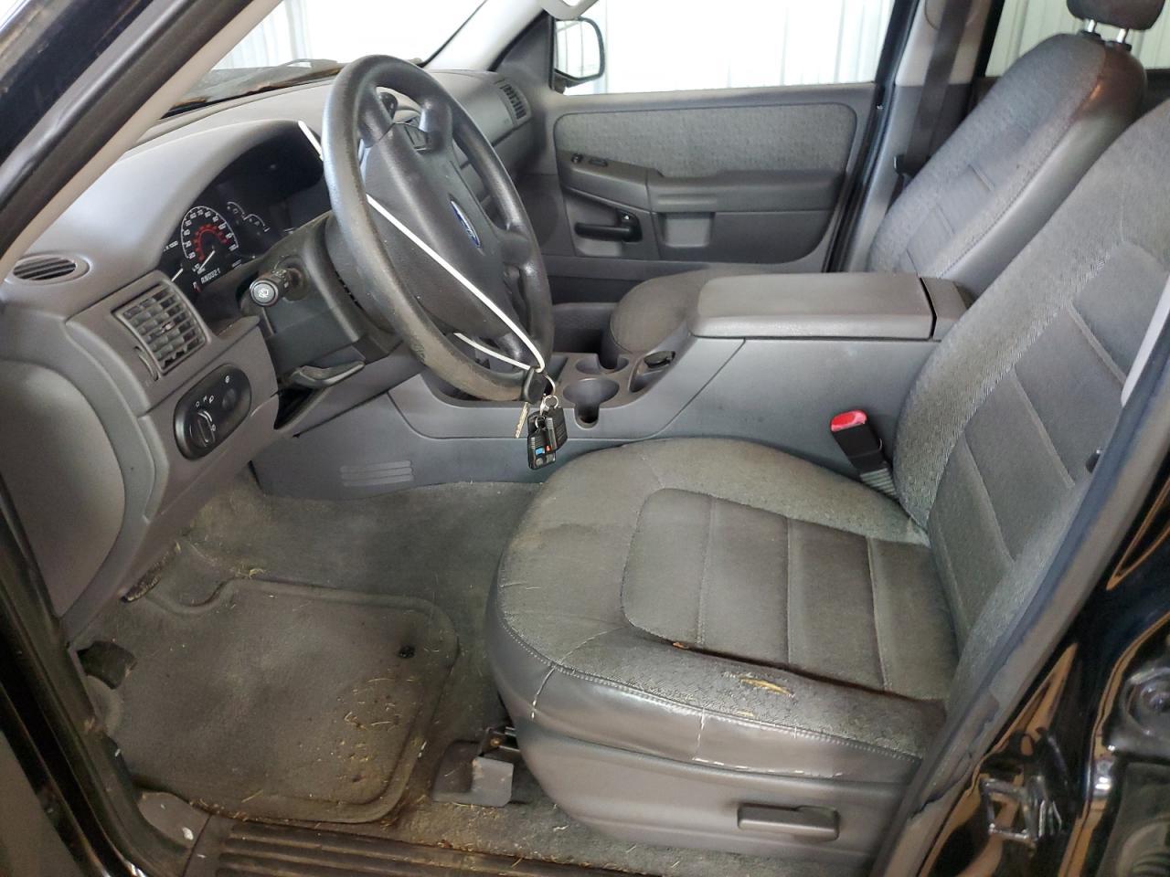 2002 Ford Explorer Xls - Image 7
