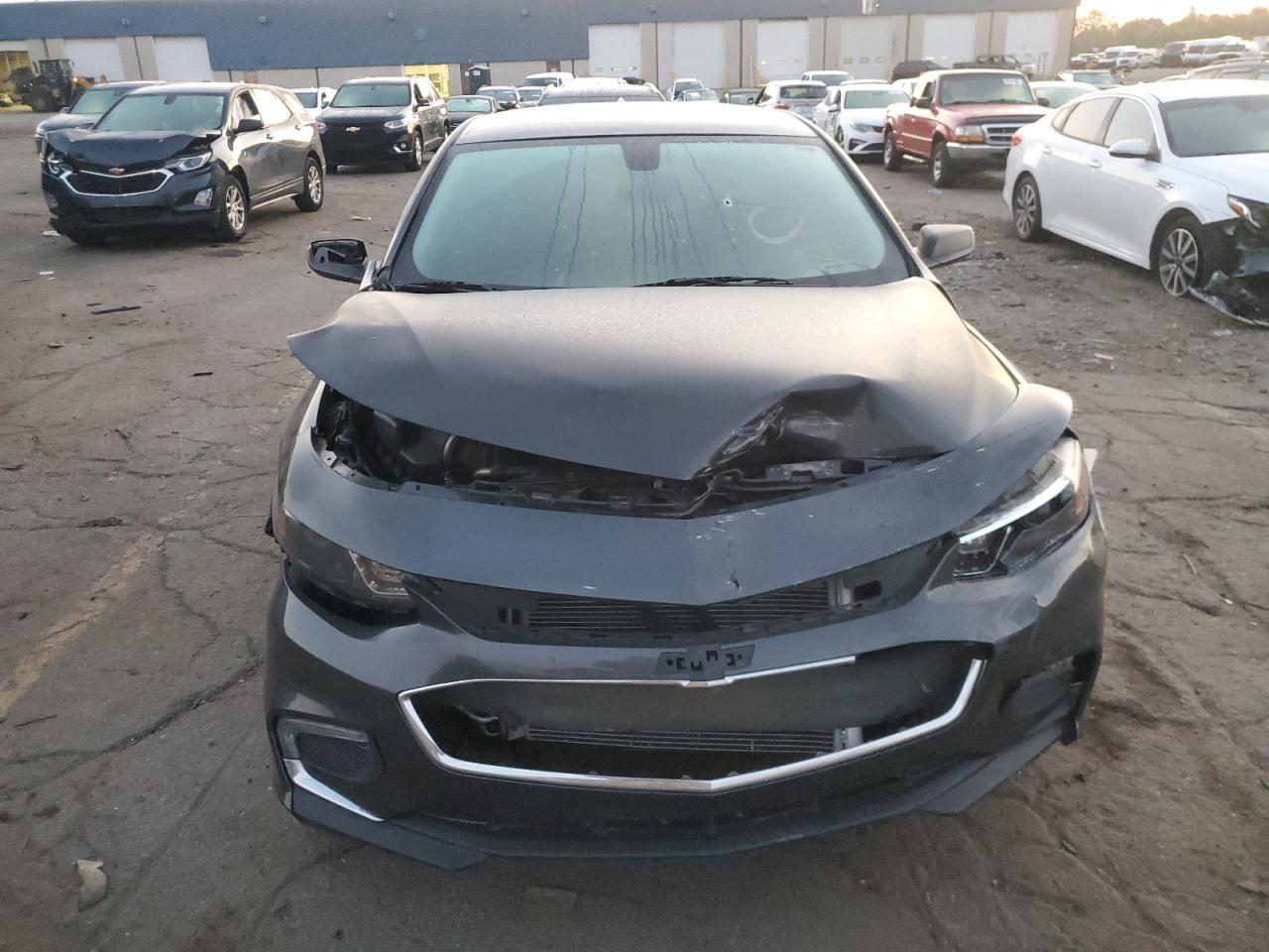 2017 Chevrolet Malibu Ls - Фото 5