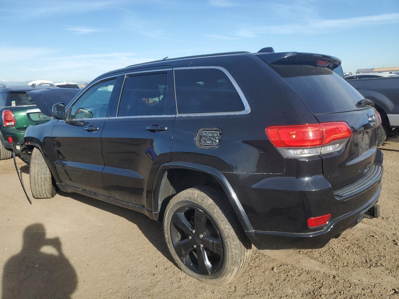 2014 Jeep Grand Cherokee Laredo - Image 2