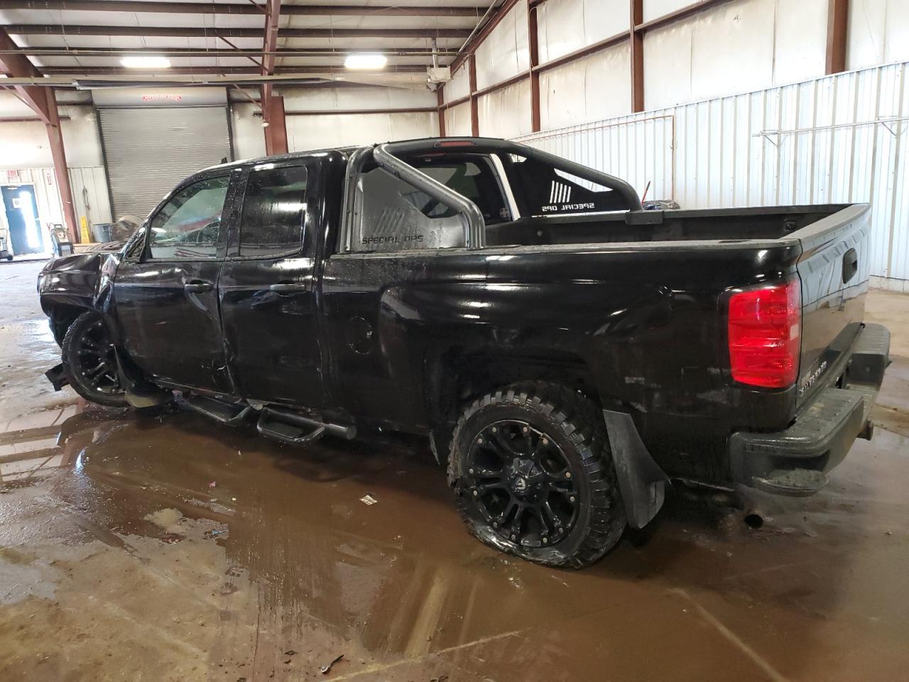 2017 Chevrolet Silverado K1500 - Image 2