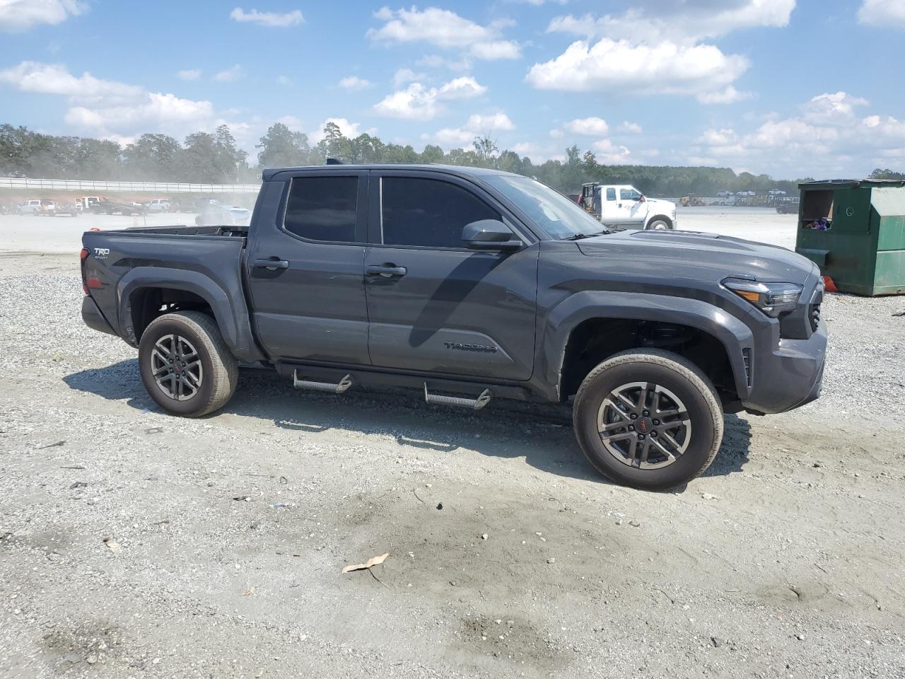 2024 Toyota Tacoma Double Cab - Image 4