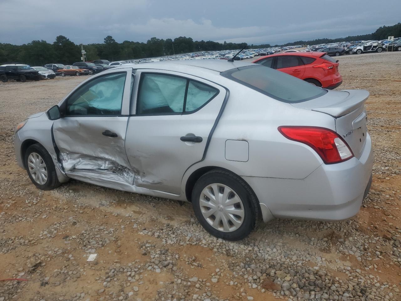 2016 Nissan Versa S - Image 2