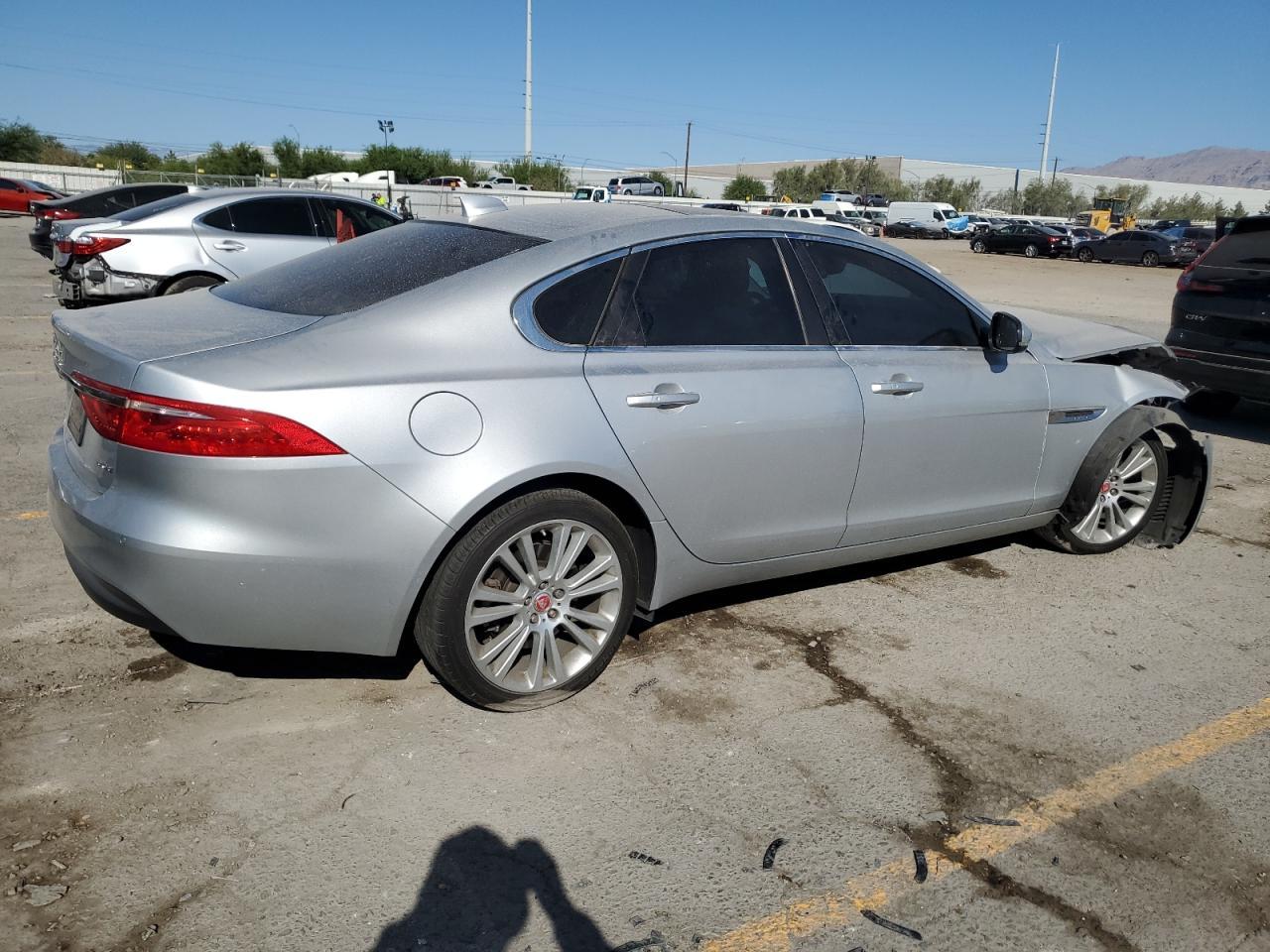 2017 Jaguar Xf Prestige - Фото 3