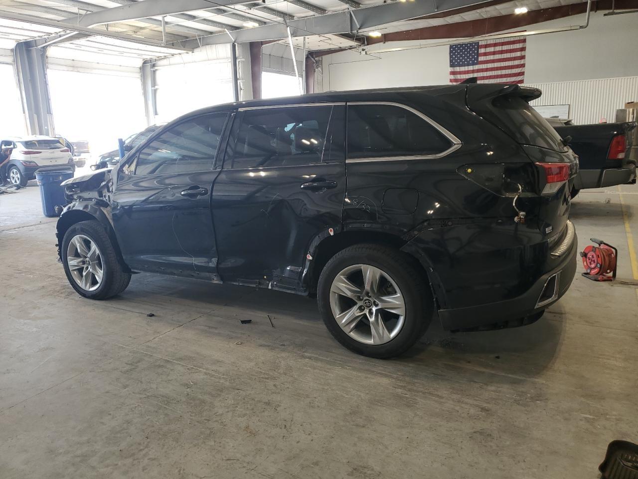 2017 Toyota Highlander Limited - Image 2