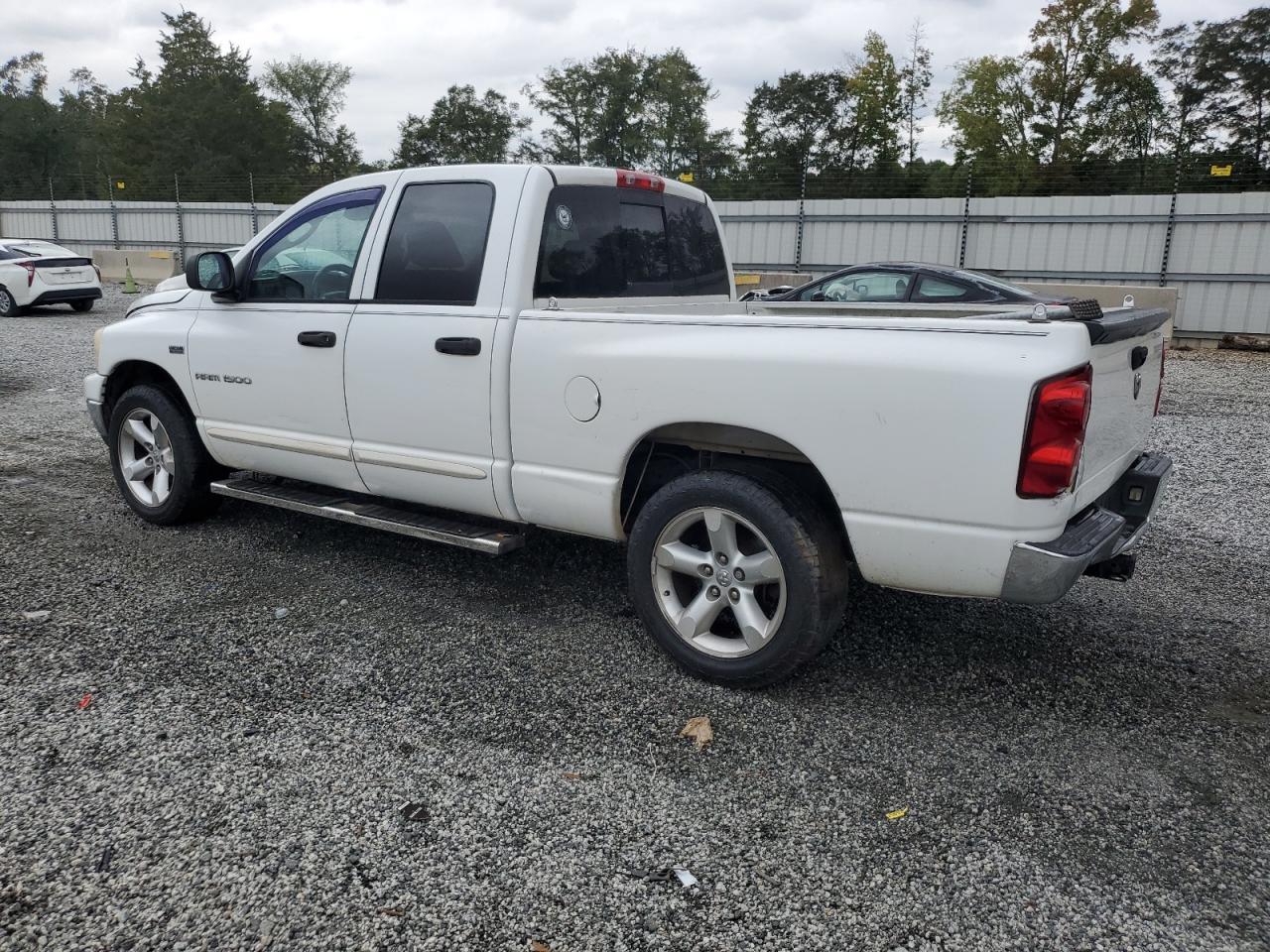 2007 Dodge Ram 1500 St - Фото 2