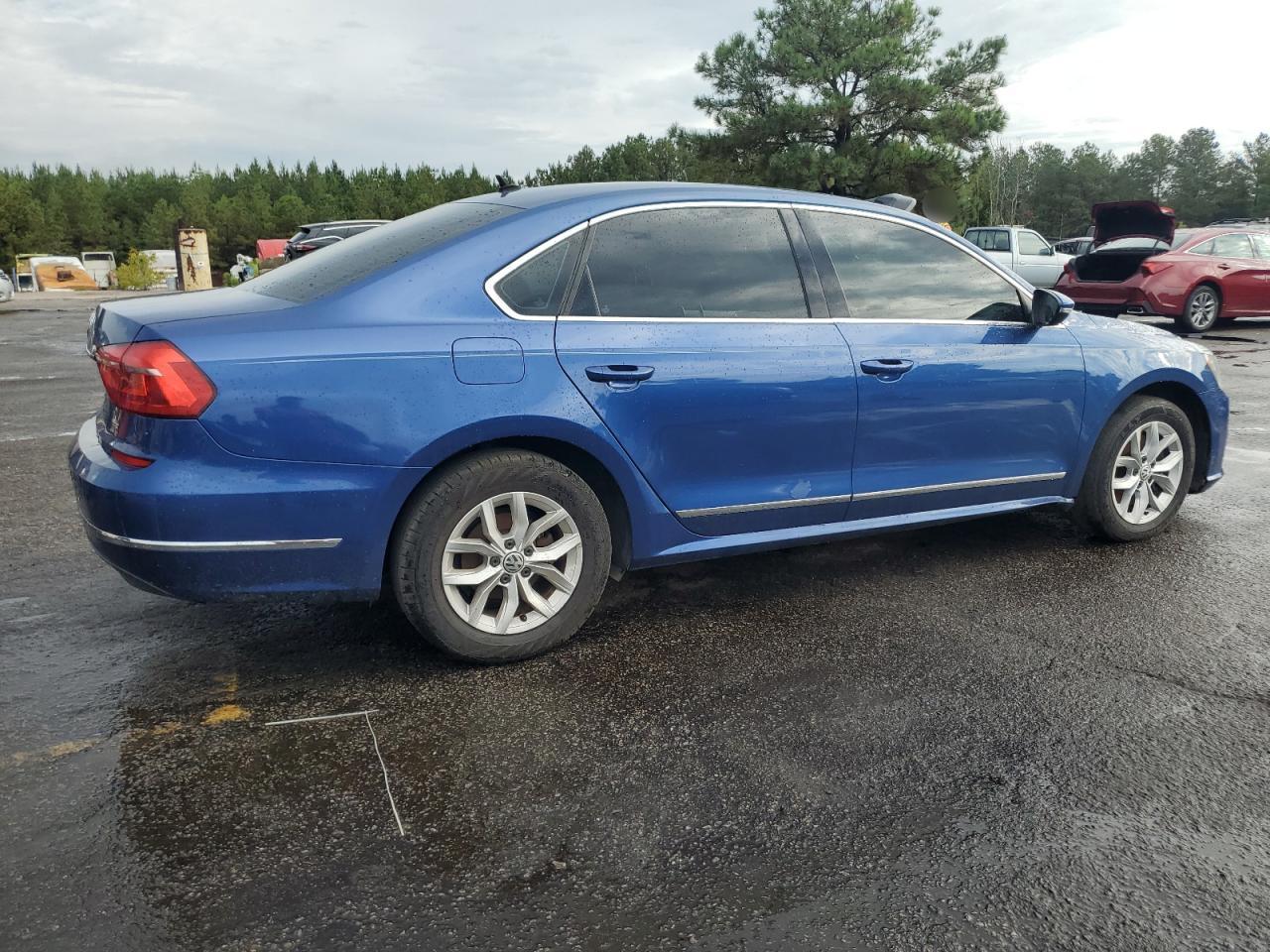 2016 Volkswagen Passat S - Фото 3