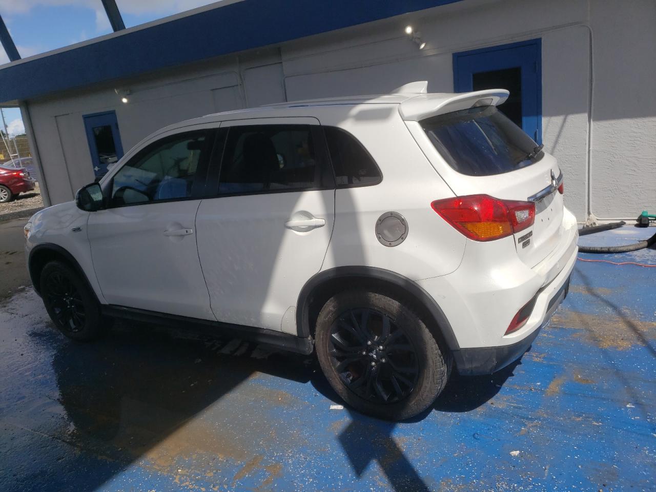2018 Mitsubishi Outlander Sport Es - Фото 2