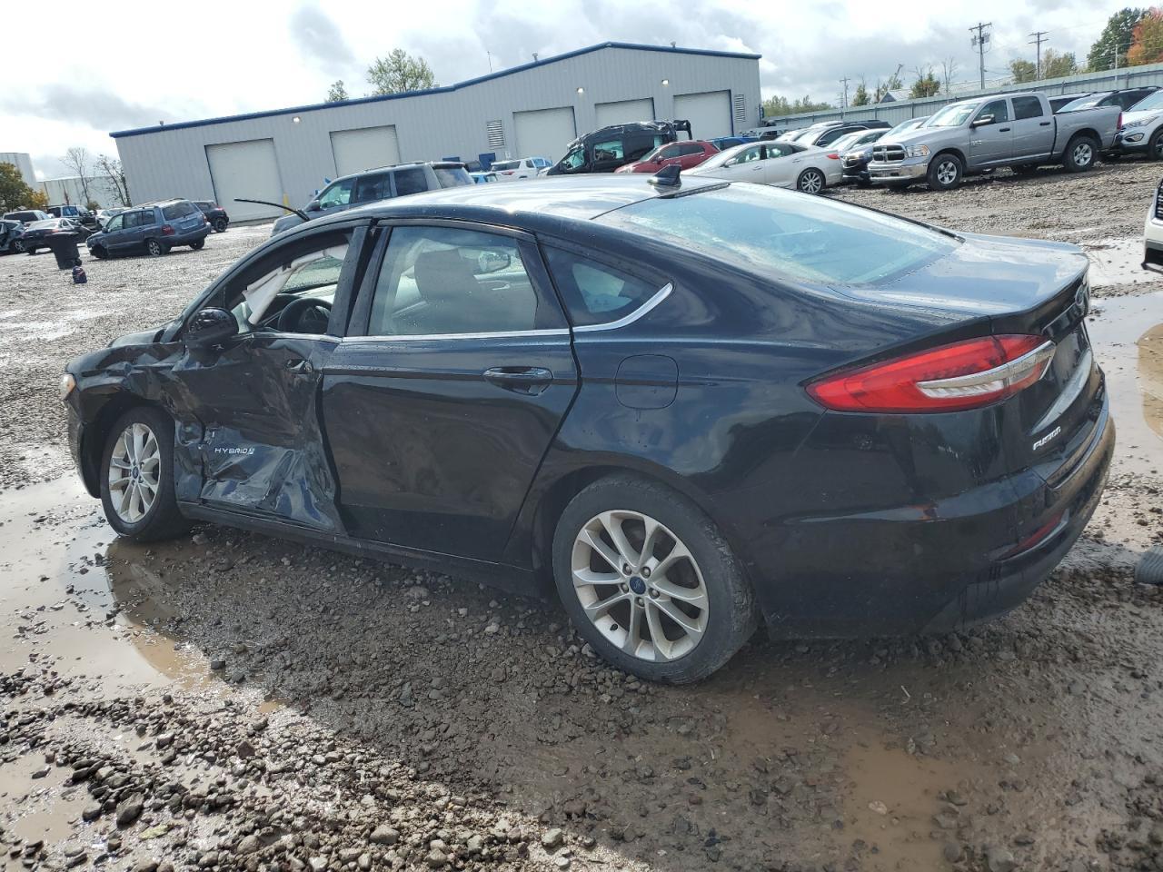 2019 Ford Fusion Se - Image 2