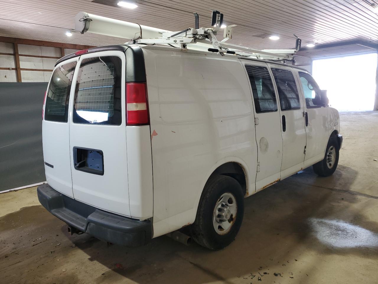 2013 Chevrolet Express G2500 - Image 3