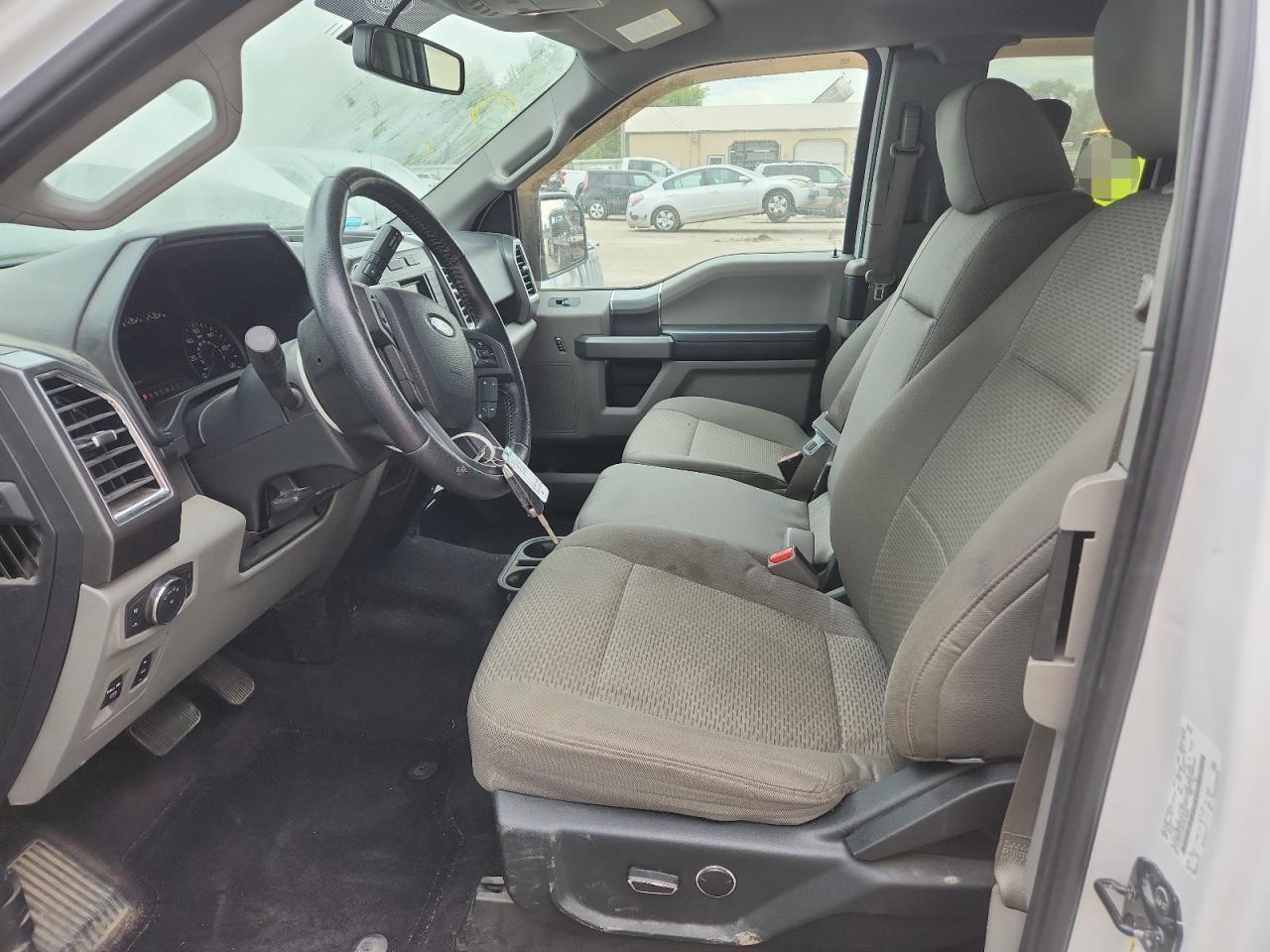 2015 Ford F150 Super Cab - Фото 7