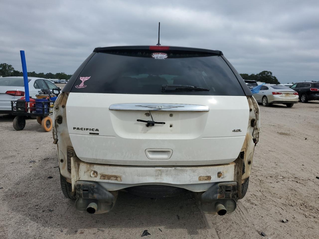 2007 Chrysler Pacifica Touring - Image 6