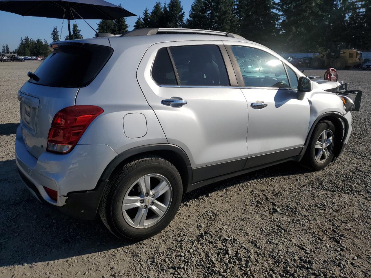 2019 Chevrolet Trax 1Lt - Image 3