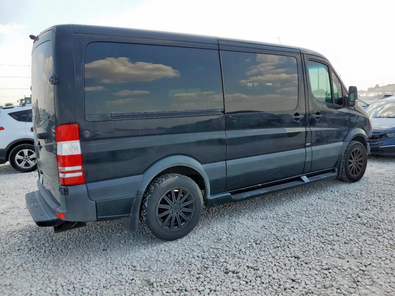 2014 Mercedes-Benz Sprinter 2500 - Фото 3