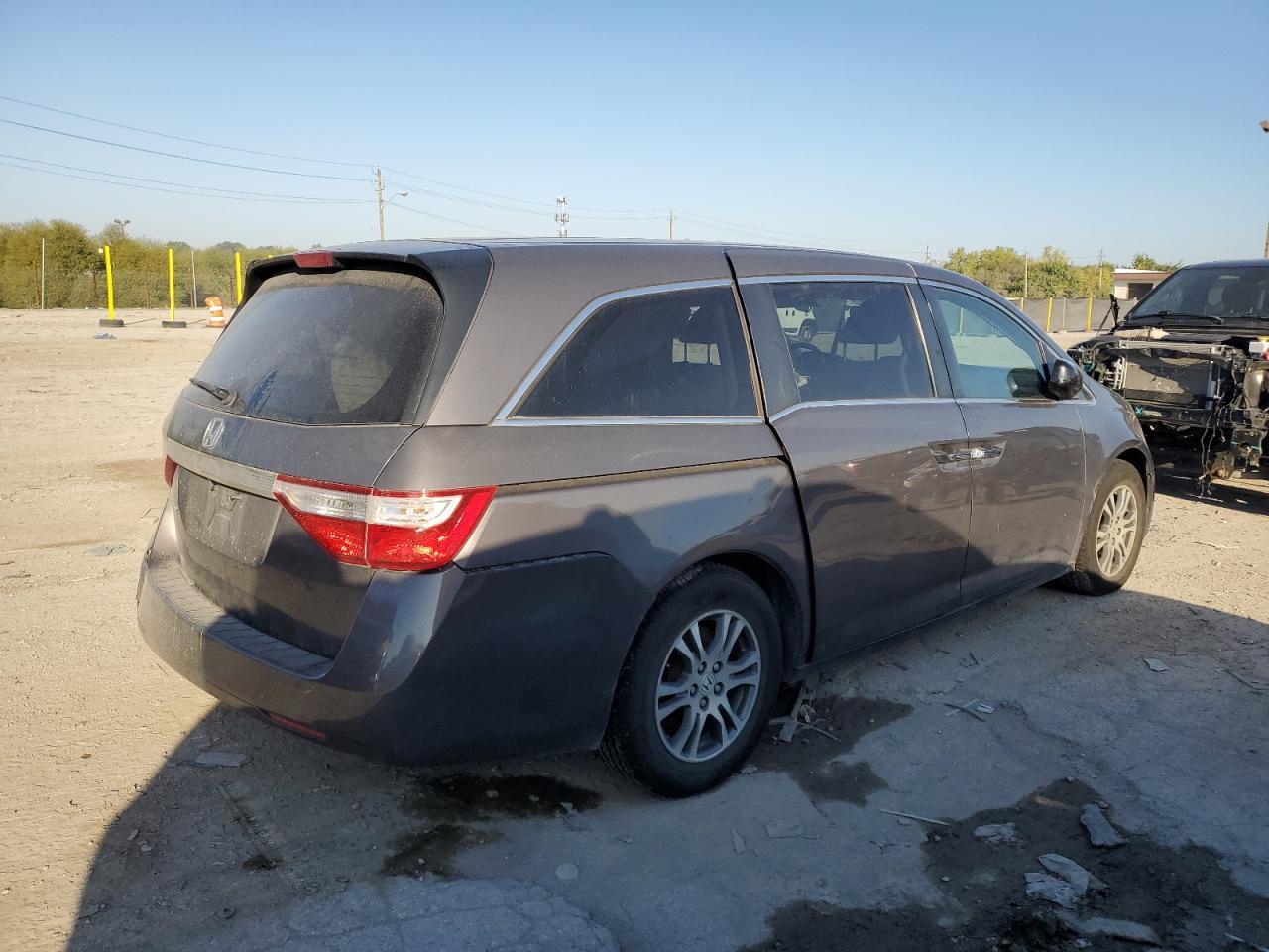 2013 Honda Odyssey Ex - Image 3