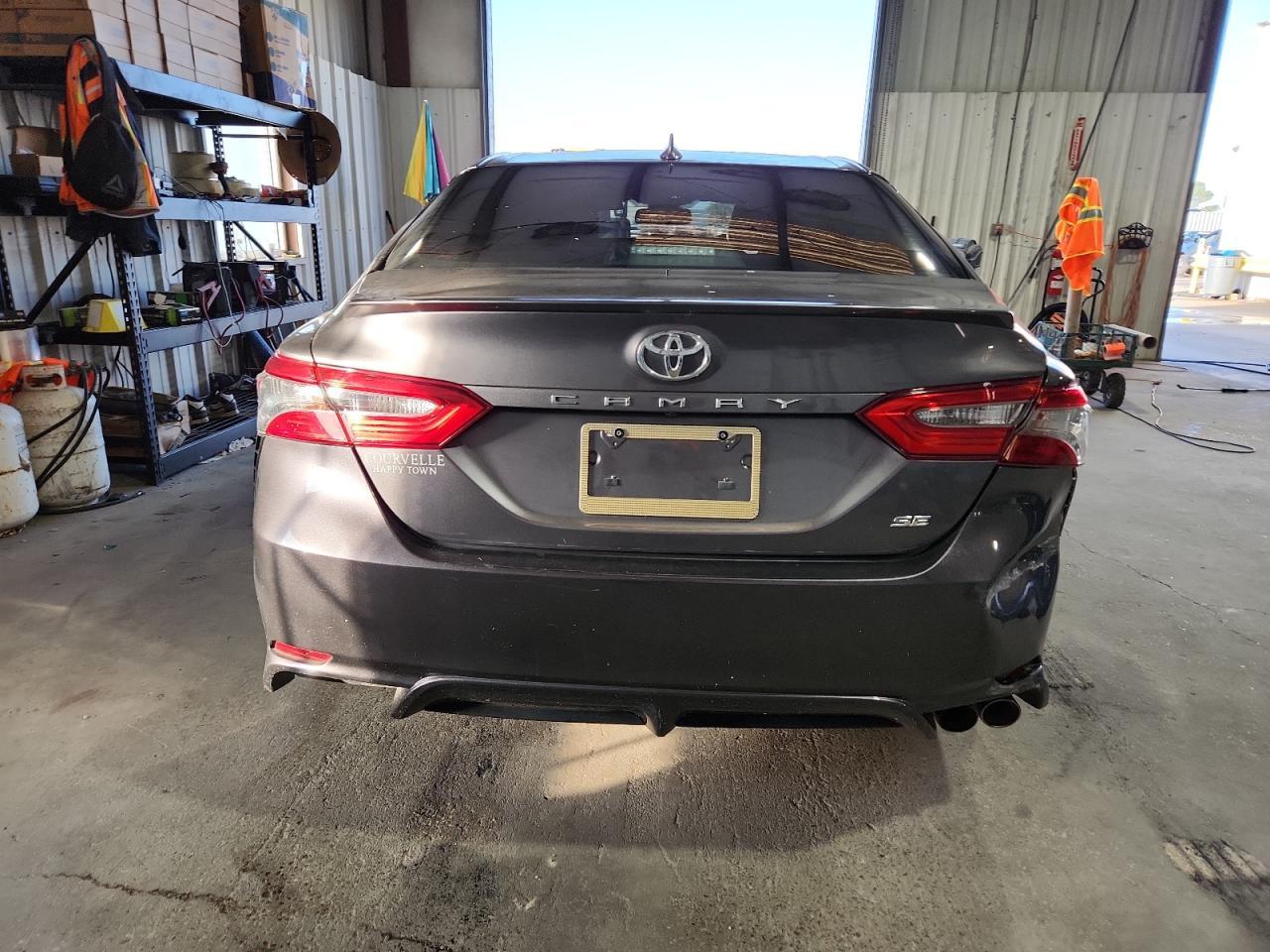 2019 Toyota Camry L - Image 6