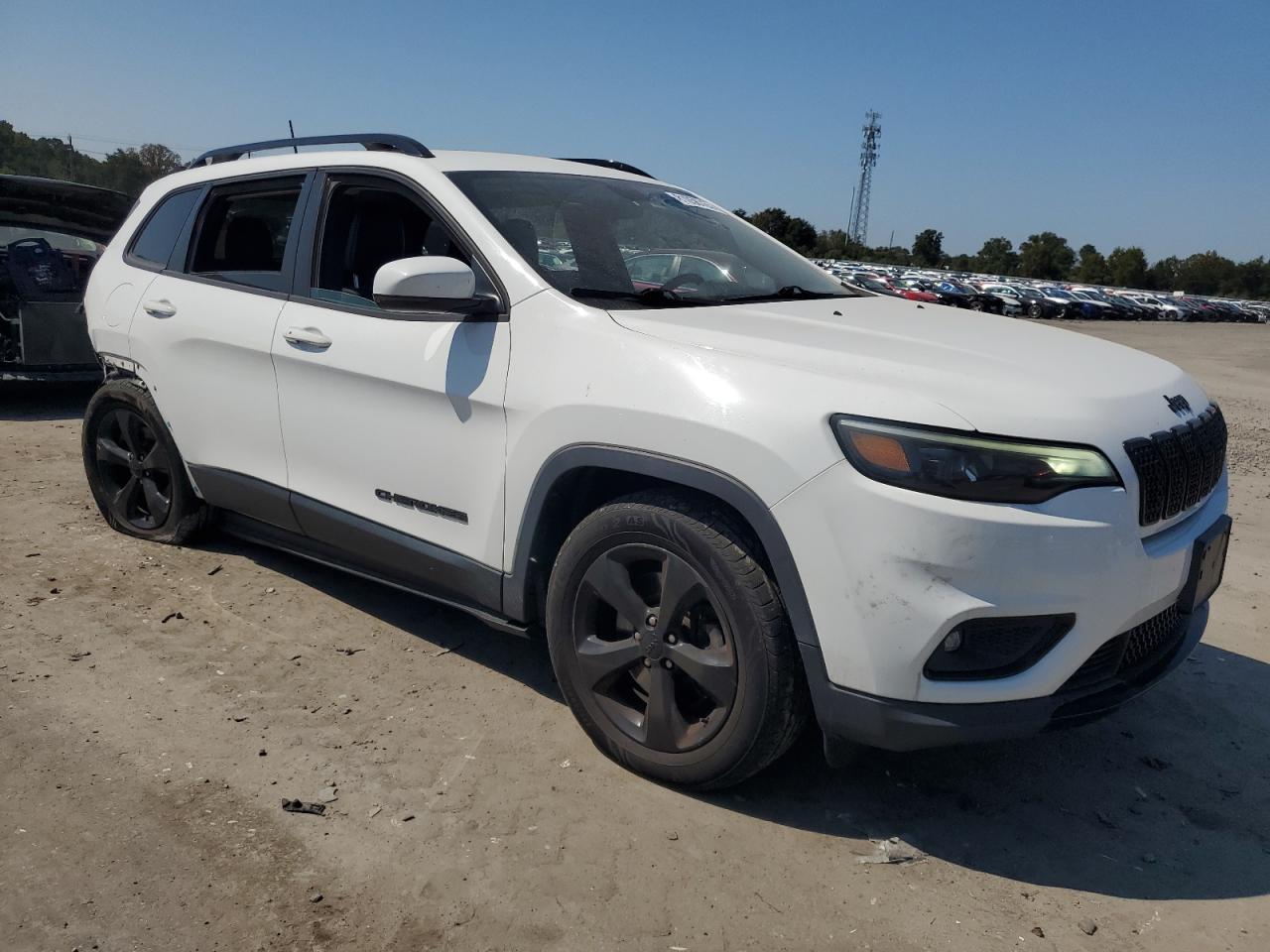 2020 Jeep Cherokee Latitude Plus - Image 4