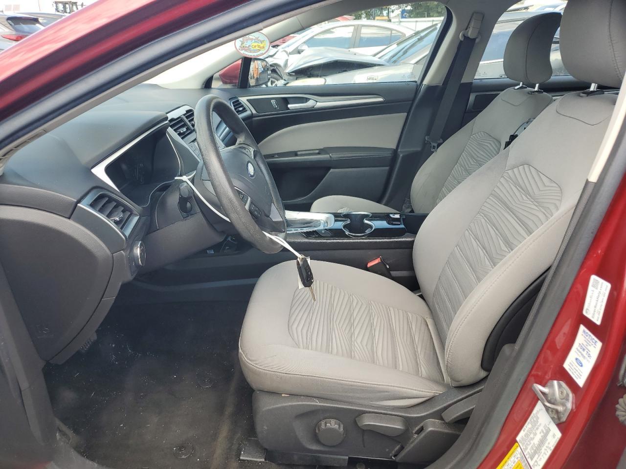 2016 Ford Fusion S - Фото 7