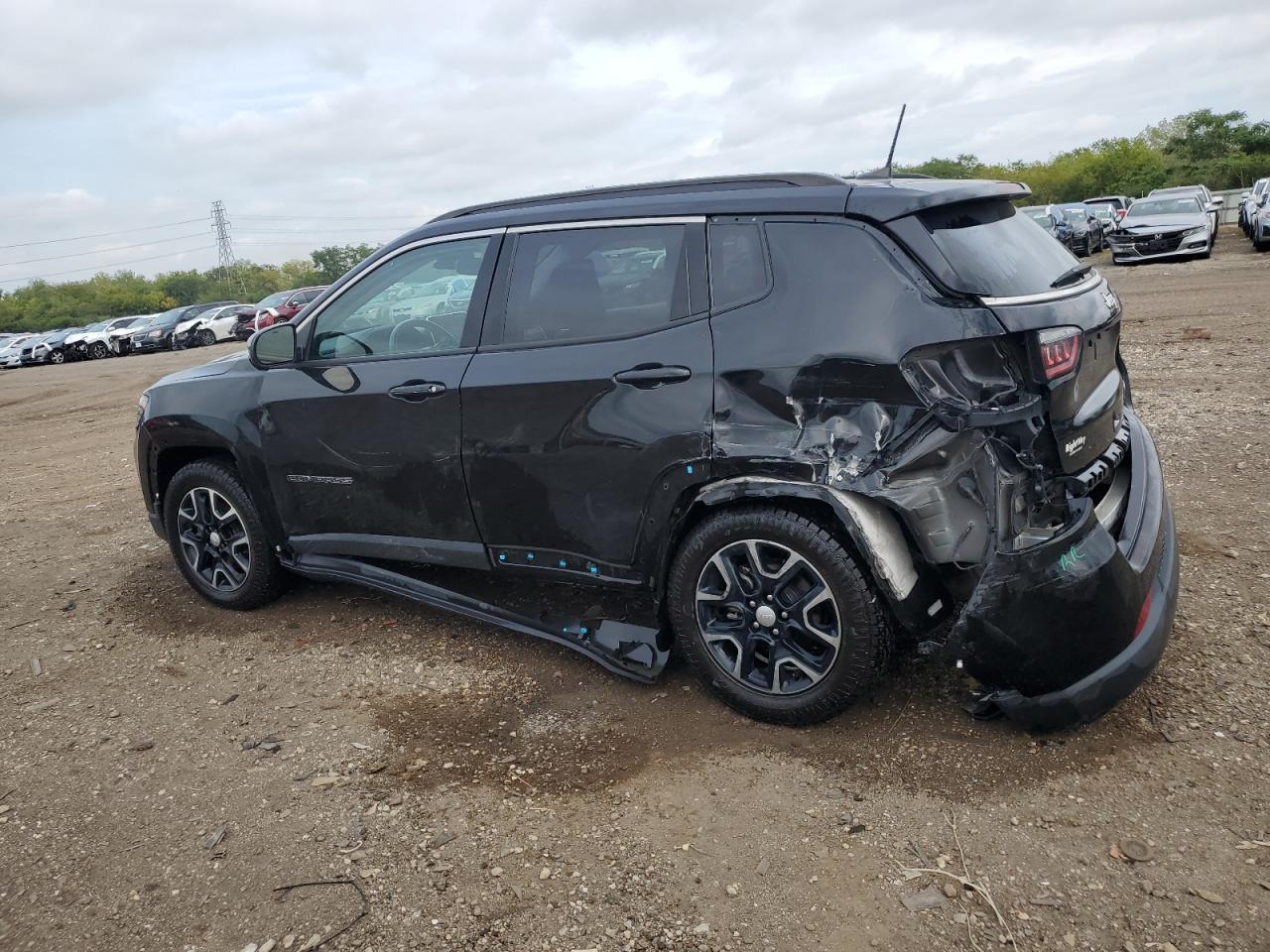 2022 Jeep Compass Latitude - Image 2