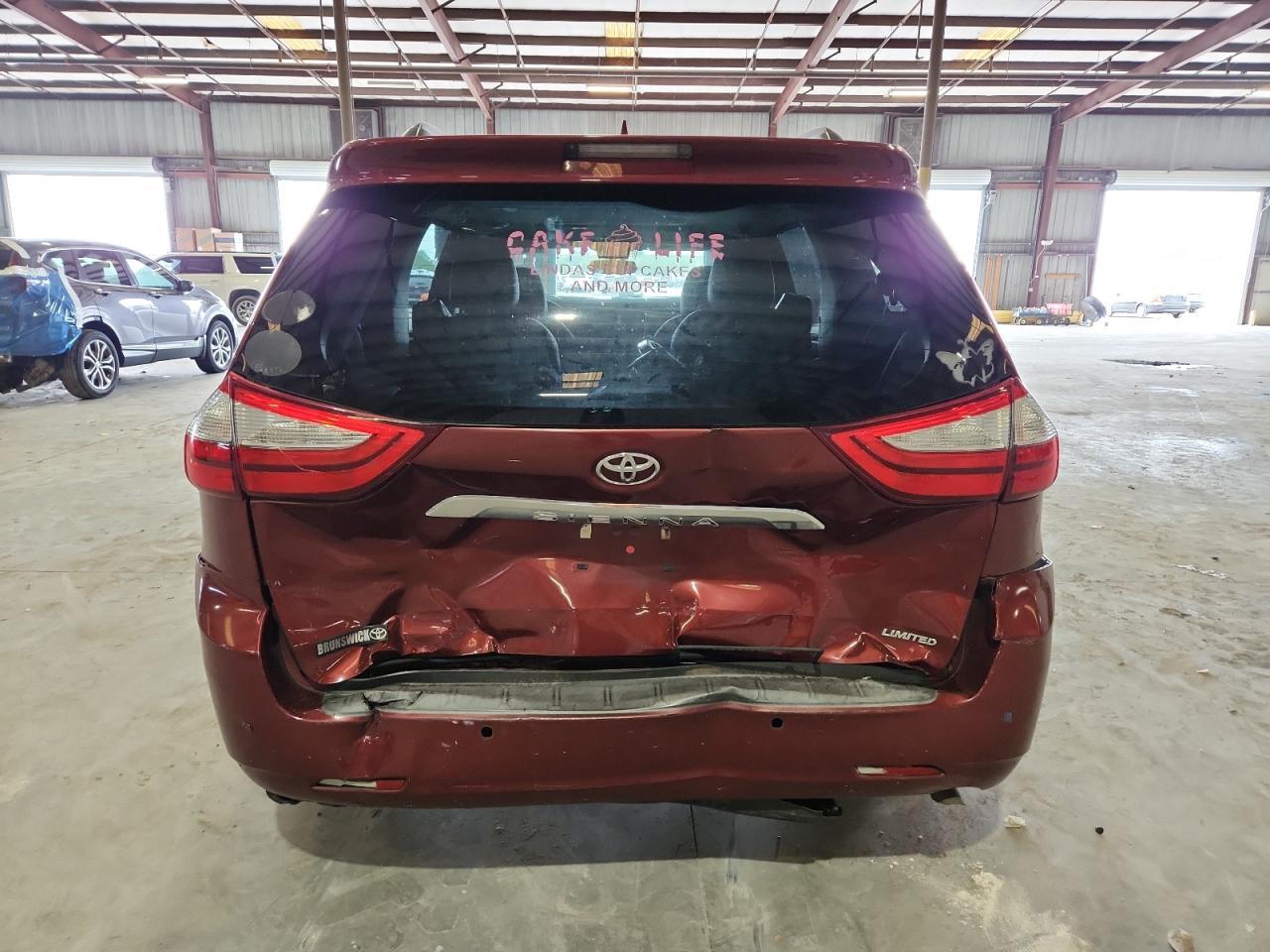 2016 Toyota Sienna Xle - Фото 6