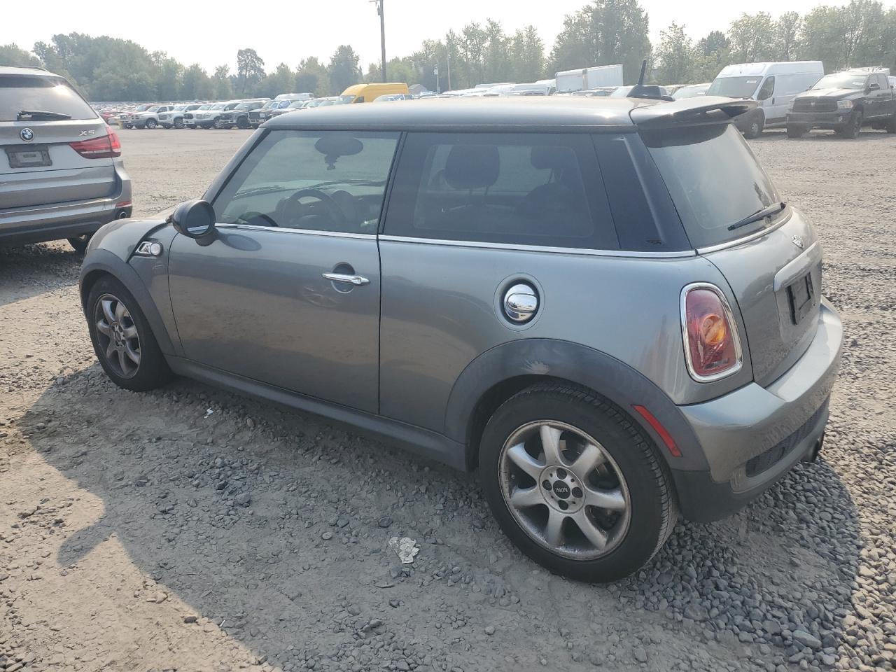2010 Mini Cooper S - Image 2