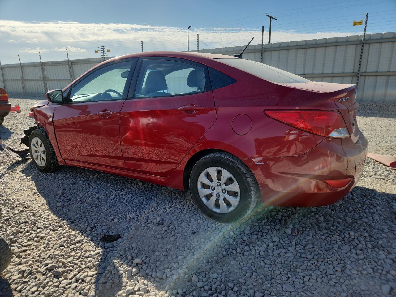 2015 Hyundai Accent Gls - Фото 2