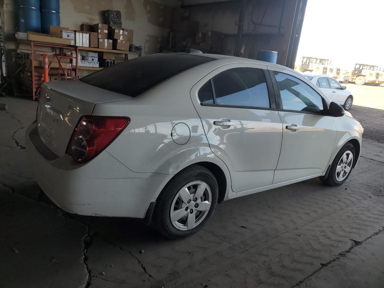 2015 Chevrolet Sonic Ls - Image 3