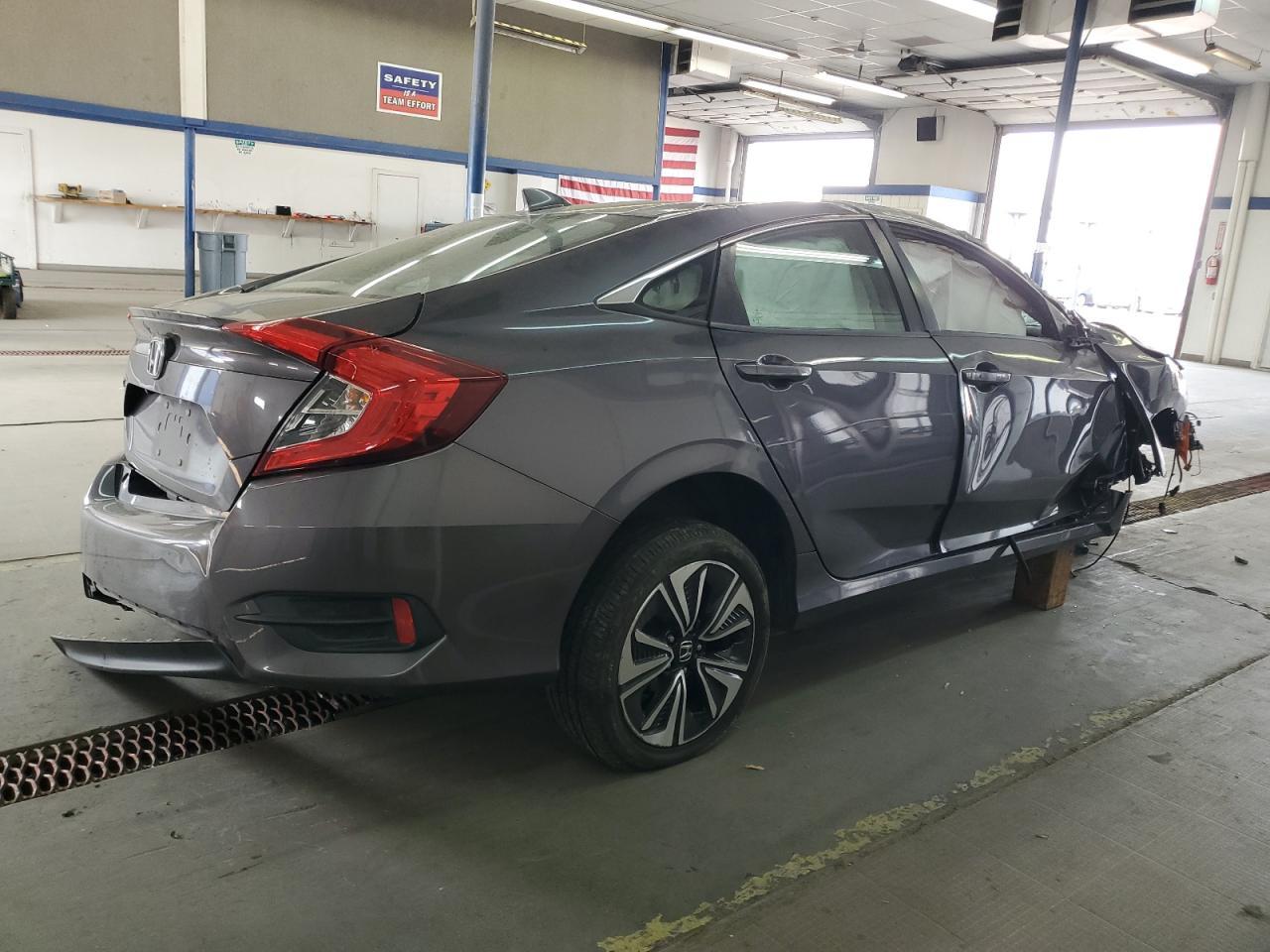 2018 Honda Civic Exl - Image 3