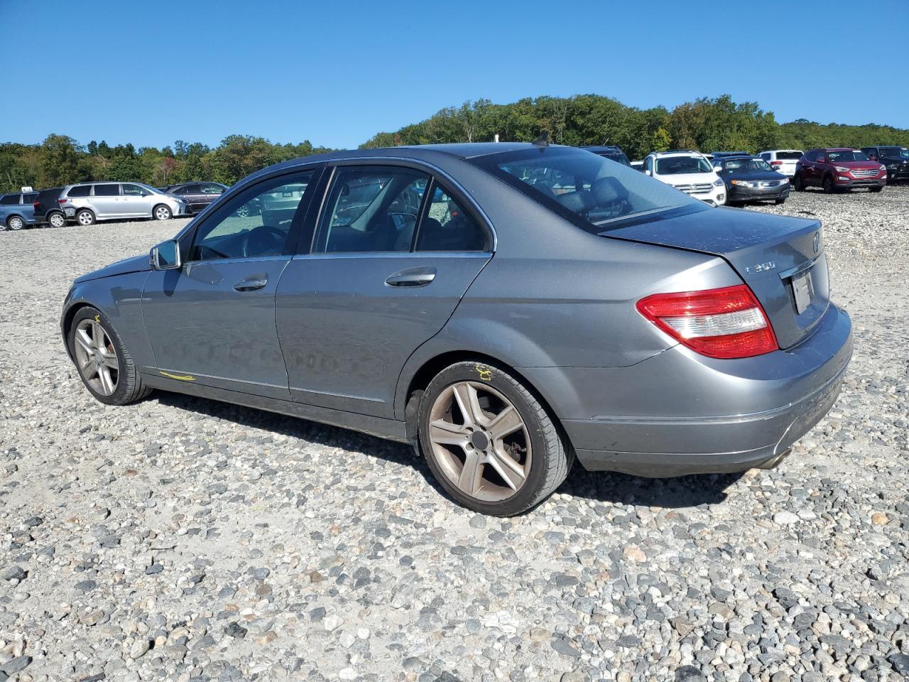 2011 Mercedes-Benz C 300 4Matic - Фото 2