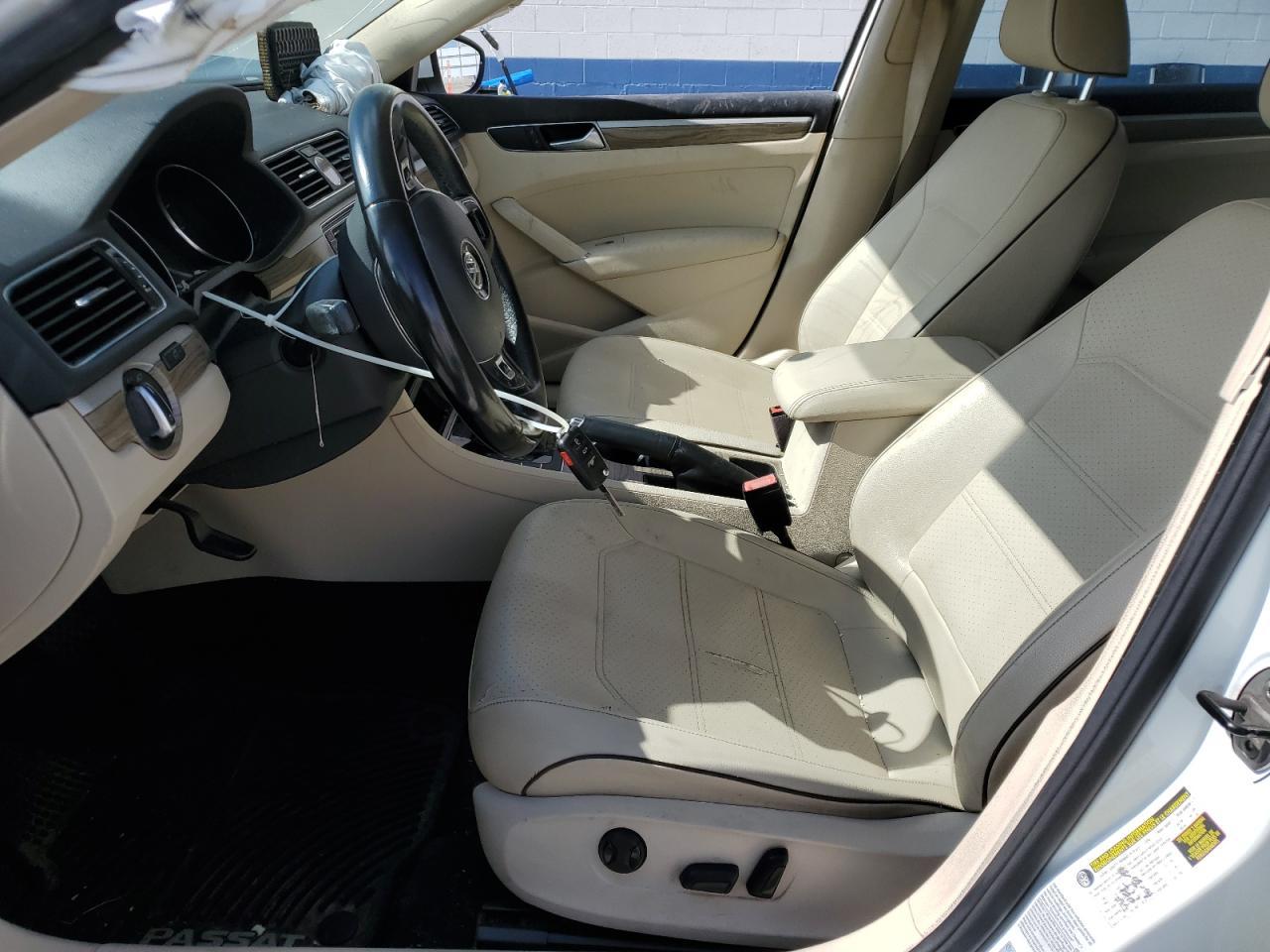 2016 Volkswagen Passat Se - Фото 7