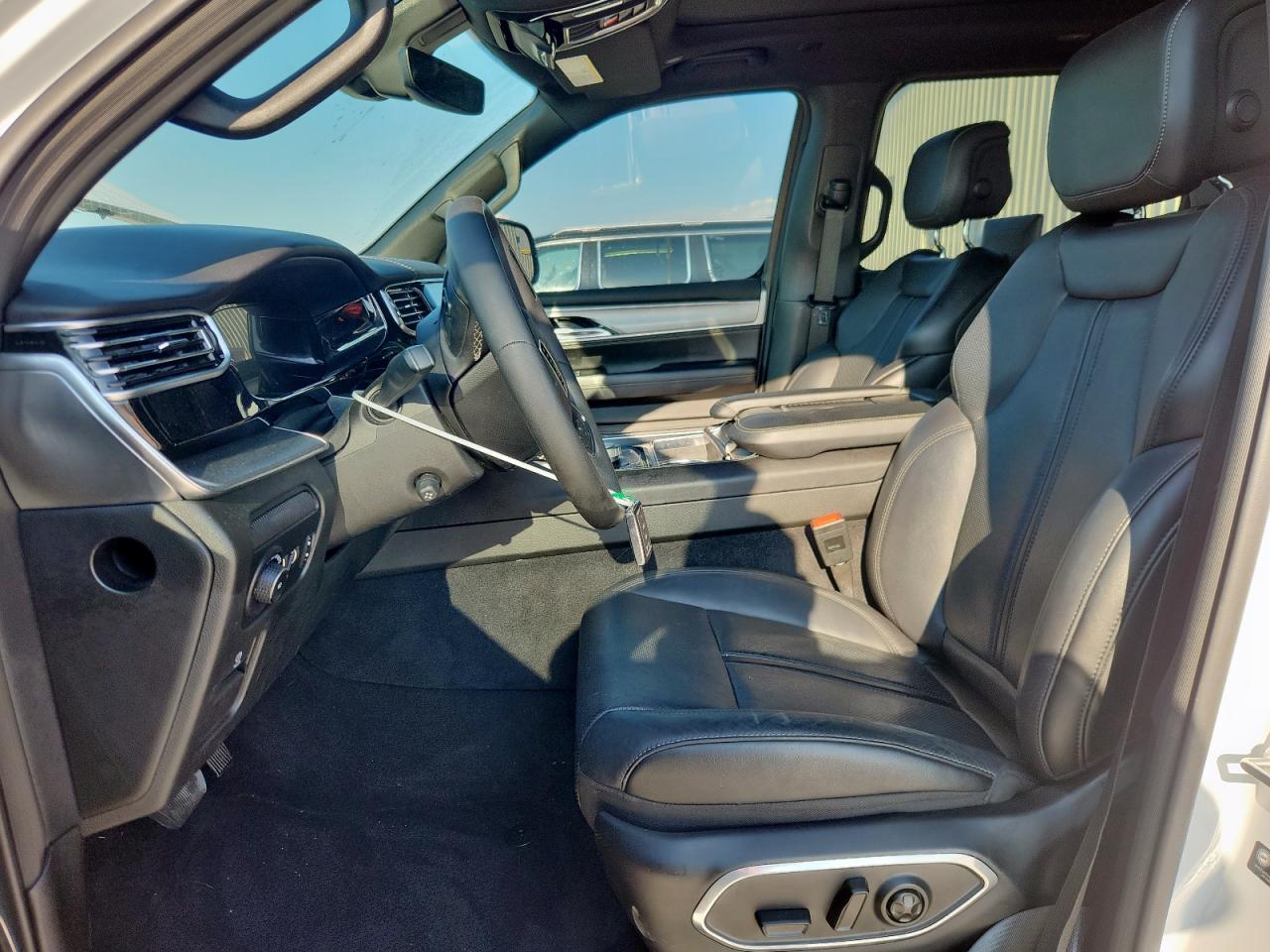 2024 Jeep Wagoneer Series Ii - Image 7