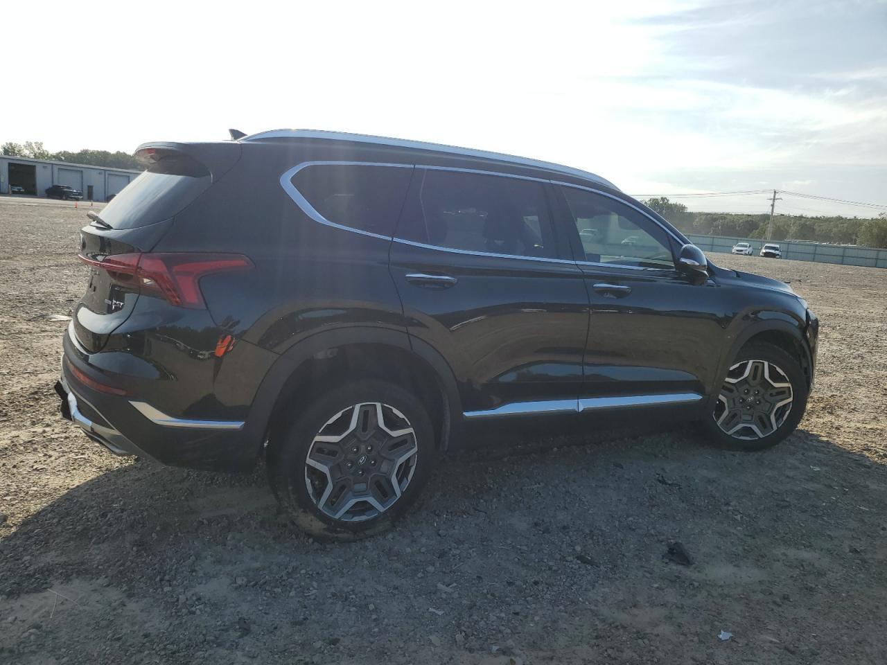 2023 Hyundai Santa Fe Limited - Image 3