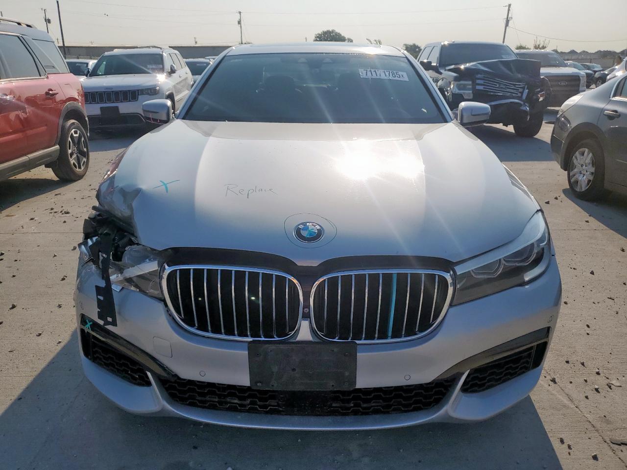 2017 BMW 740 Xi - Фото 5