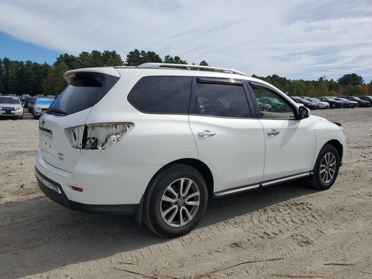 2013 Nissan Pathfinder S - Фото 3