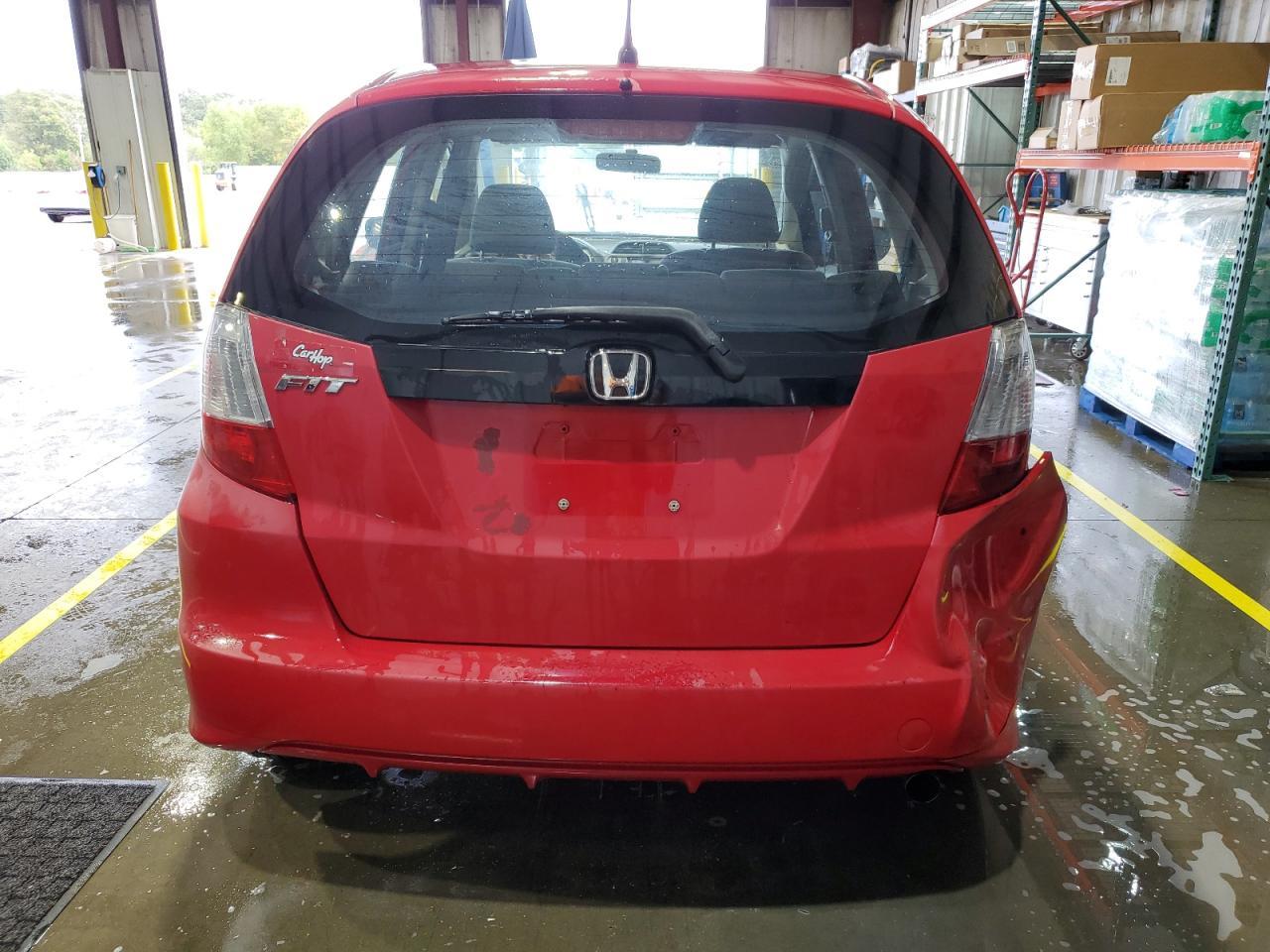 2013 Honda Fit - Image 6