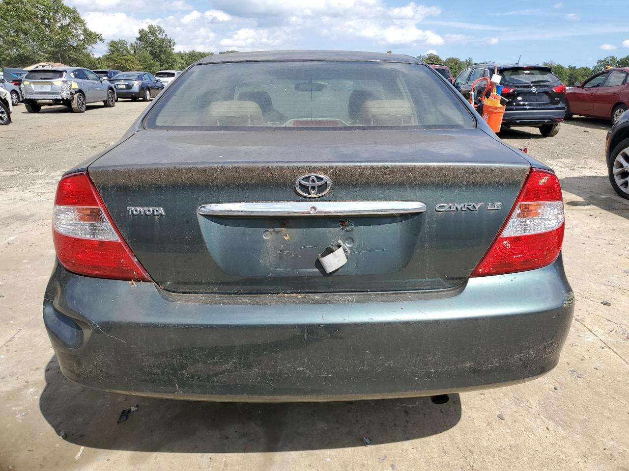 2002 Toyota Camry Le - Фото 6