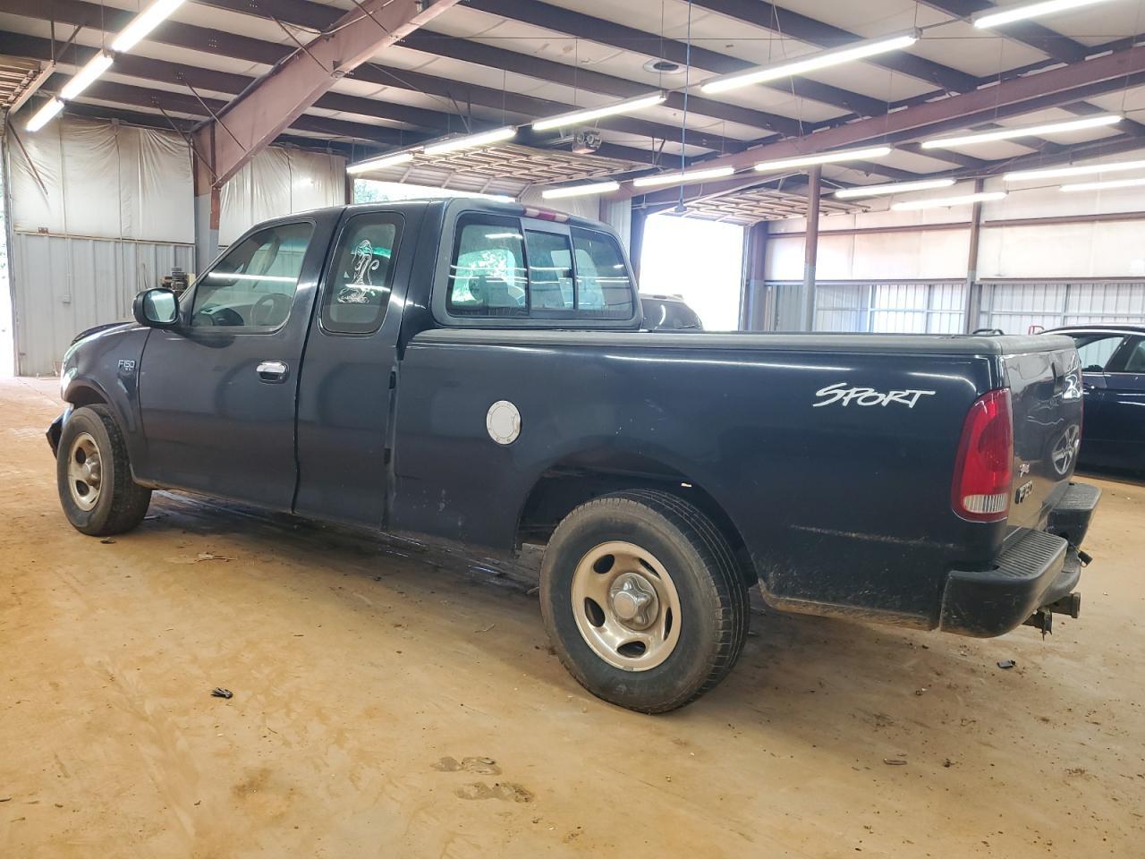 2001 Ford F150 - Image 2