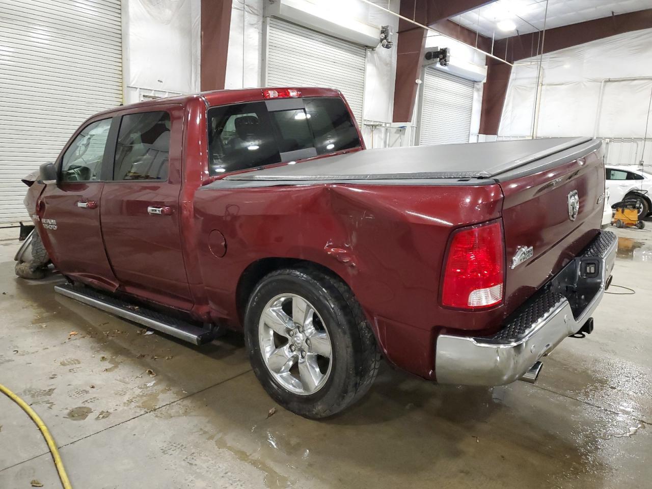 2017 Ram 1500 Slt - Фото 2
