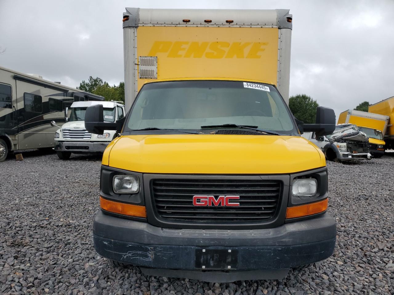 2011 GMC Savana Cutaway G3500 - Фото 5