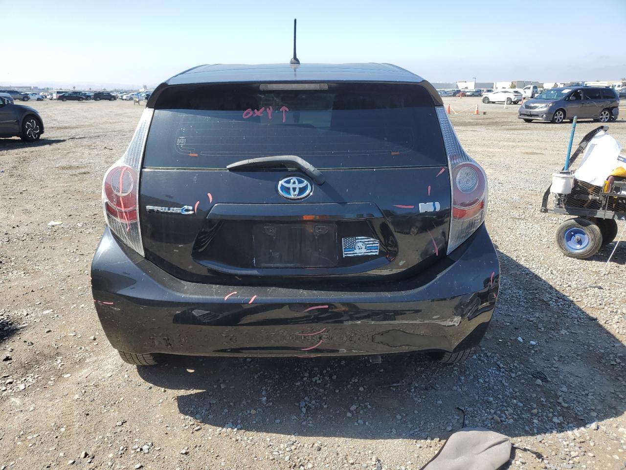 2013 Toyota Prius C - Image 6