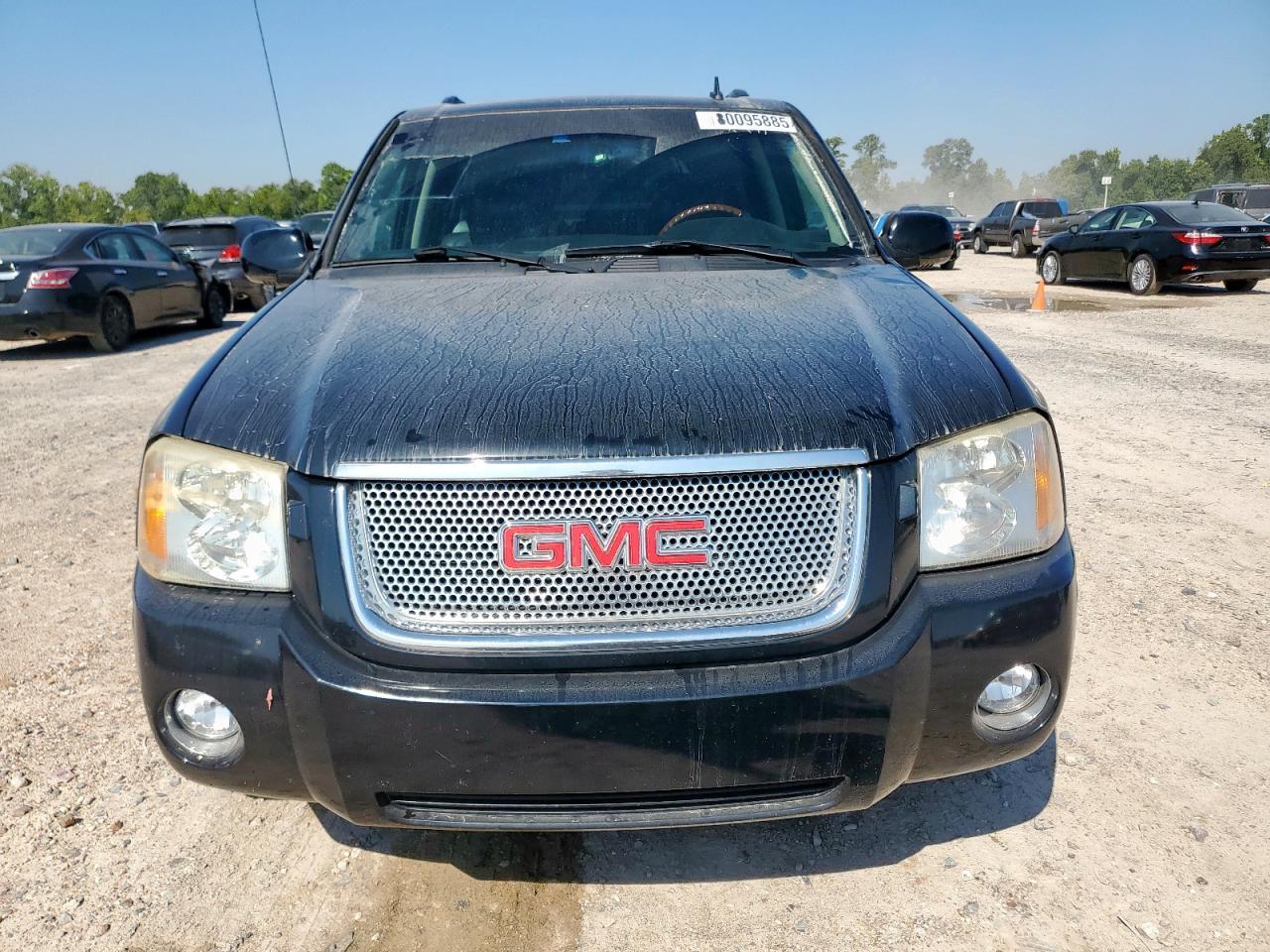 2008 GMC Envoy Denali - Image 5