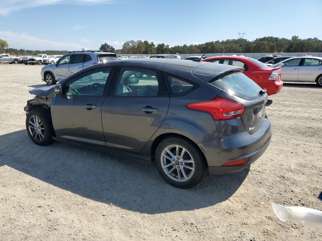 2016 Ford Focus Se - Фото 2