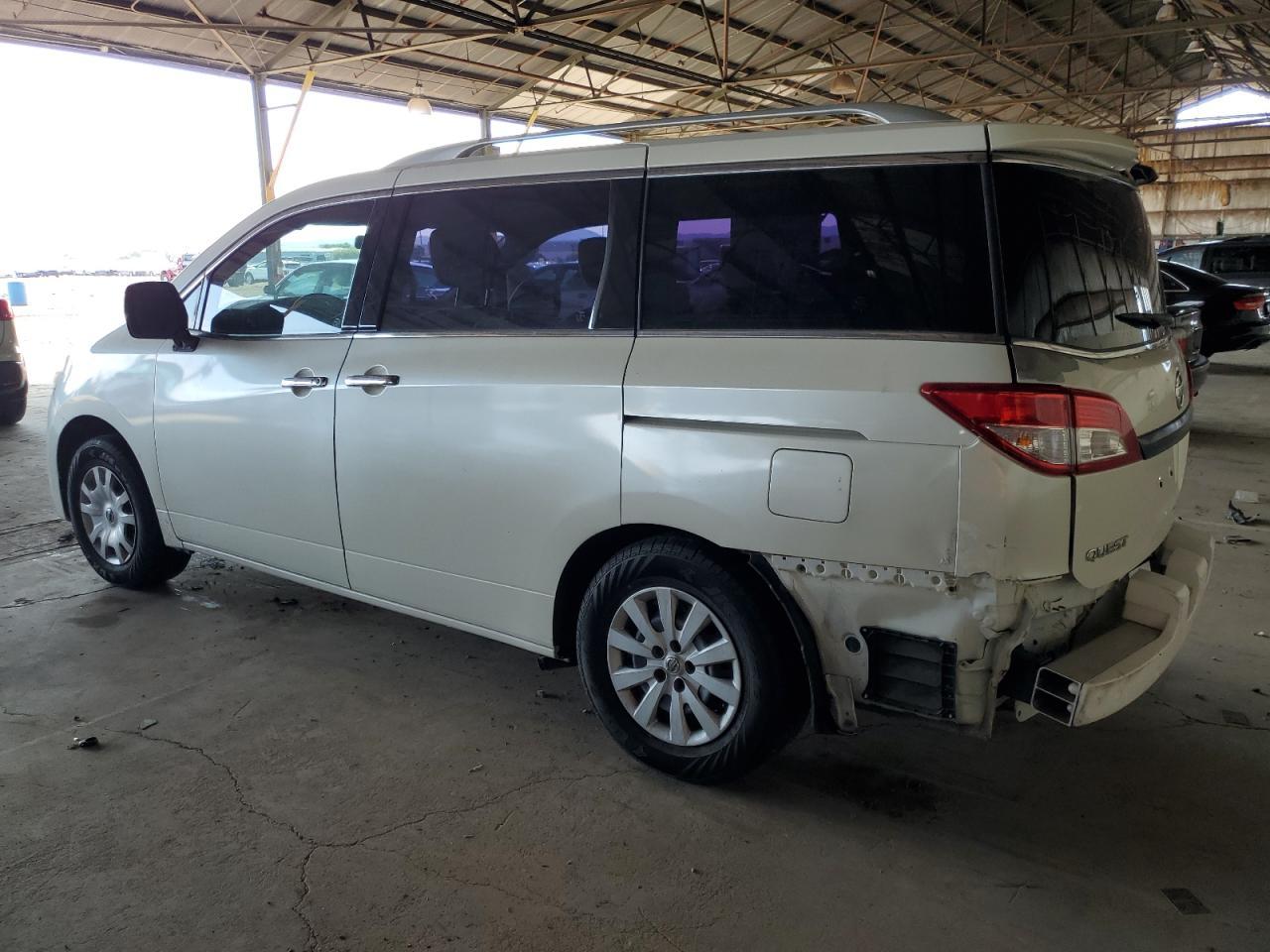 2014 Nissan Quest S - Фото 2