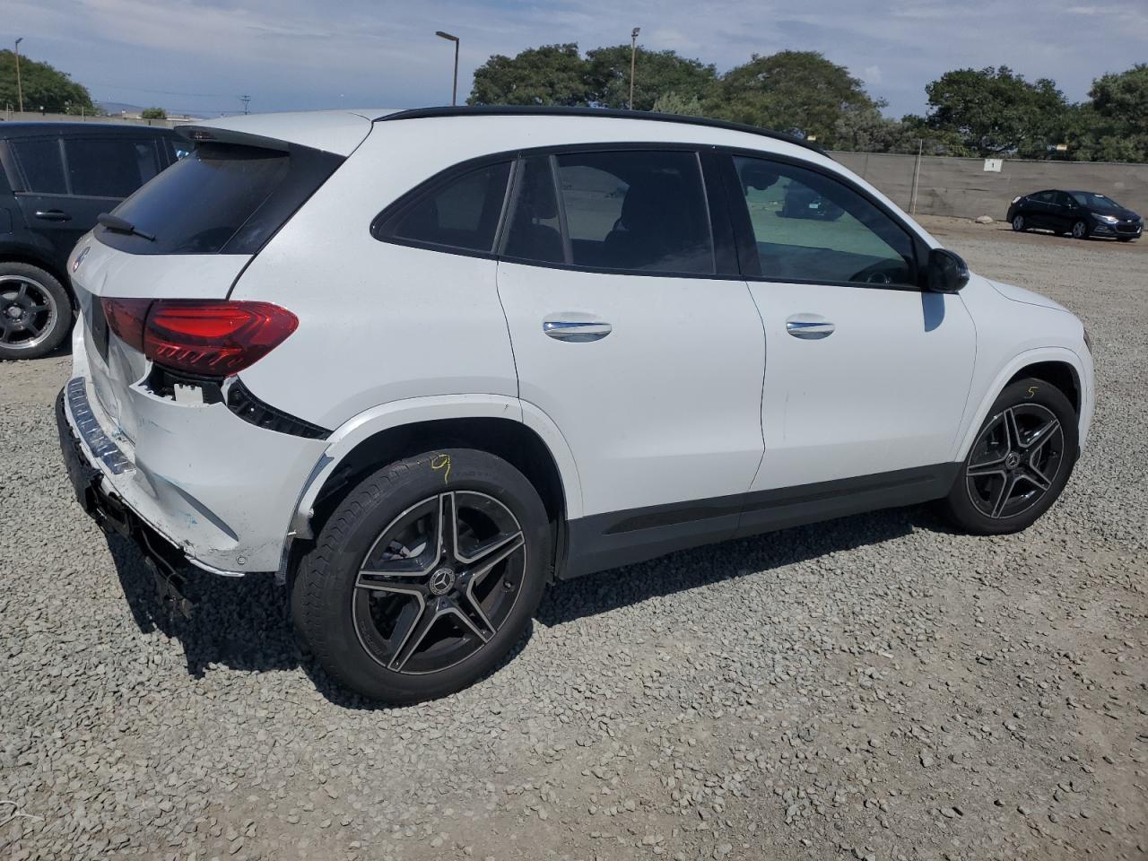 2024 Mercedes-Benz Gla 250 - Image 3