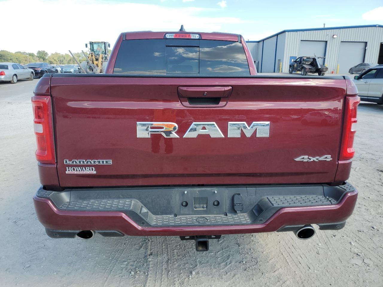 2025 Ram 1500 Laramie - Фото 6