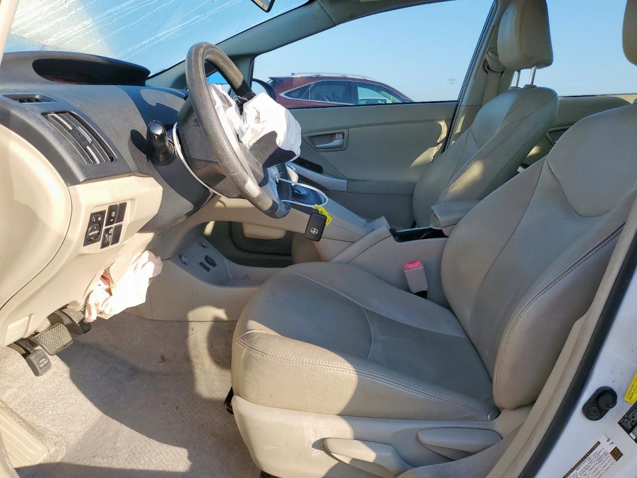 2011 Toyota Prius - Фото 7