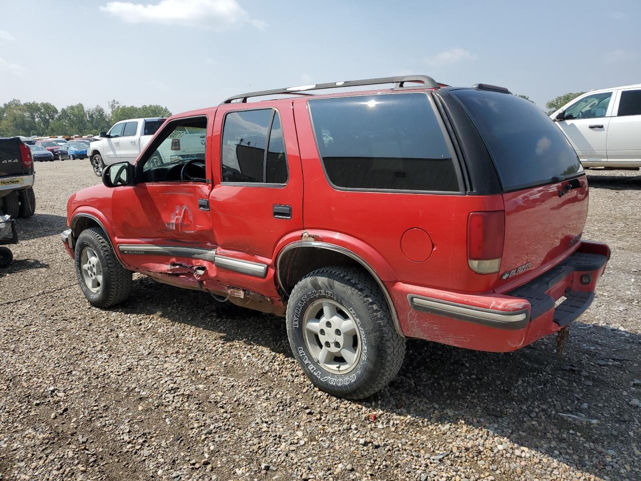 1999 Chevrolet Blazer - Фото 2